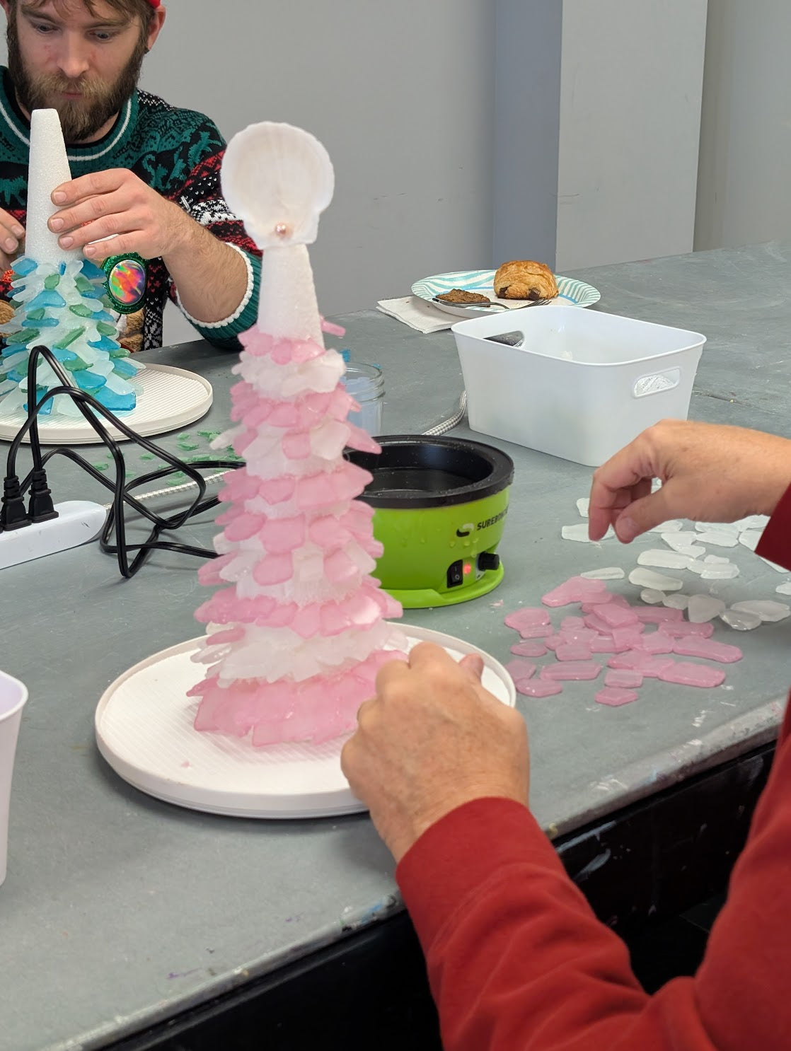 6/4 @ 5:00pm- 6:30pm: SEAGLASS TREE WORKSHOP